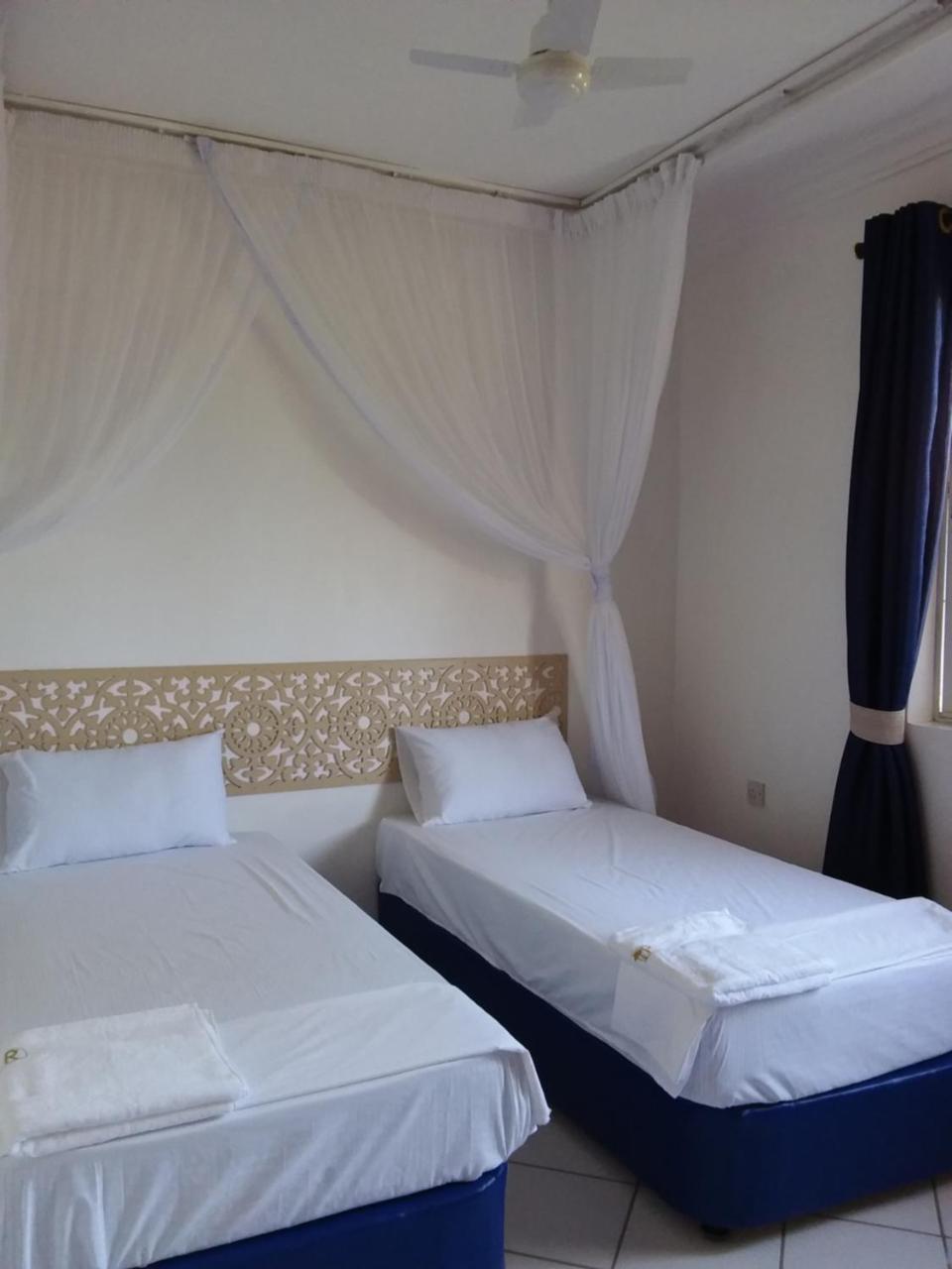 Royal Palms Apartment A4 Mombasa Exterior photo