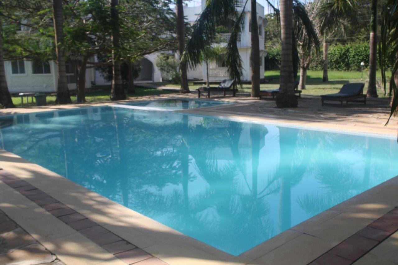 Royal Palms Apartment A4 Mombasa Exterior photo